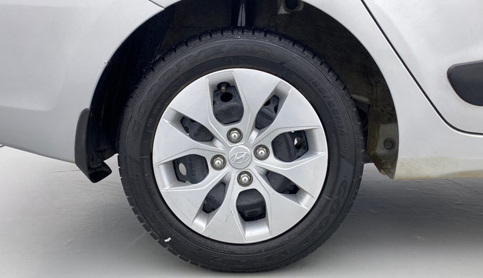 2017 Hyundai Xcent E PLUS, Petrol, Manual, 25,936 km, Right Rear Wheel