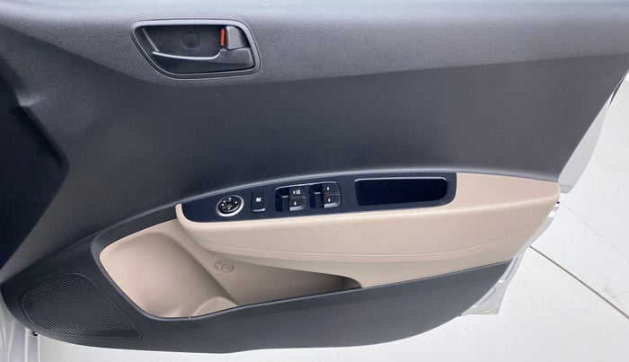 2017 Hyundai Xcent E PLUS, Petrol, Manual, 25,936 km, Driver Side Door Panels Control