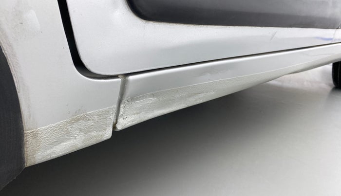 2017 Hyundai Xcent E PLUS, Petrol, Manual, 25,936 km, Left running board - Slightly dented