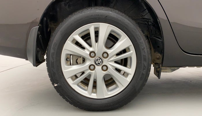 2018 Toyota YARIS V CVT, Petrol, Automatic, 10,743 km, Right Rear Wheel