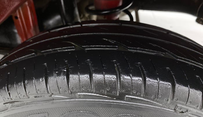 2017 Maruti Alto 800 LXI, Petrol, Manual, 21,877 km, Left Rear Tyre Tread