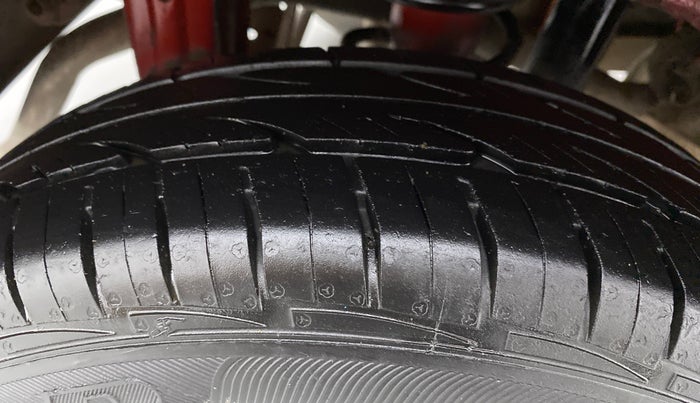 2017 Maruti Alto 800 LXI, Petrol, Manual, 21,877 km, Right Rear Tyre Tread
