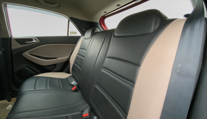 2019 Hyundai Elite i20 1.2 MAGNA PLUS VTVT, Petrol, Manual, 28,716 km, Right Side Rear Door Cabin
