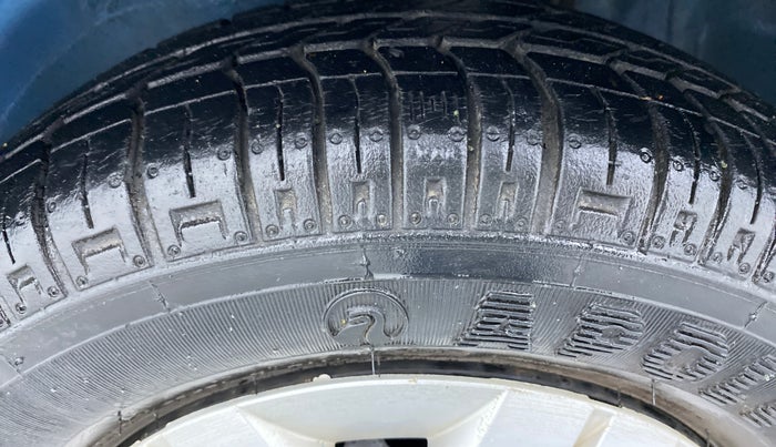 2018 Maruti Alto 800 LXI, Petrol, Manual, 8,979 km, Left Front Tyre Tread