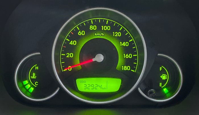 2018 Hyundai Eon MAGNA PLUS, Petrol, Manual, 32,941 km, Odometer Image