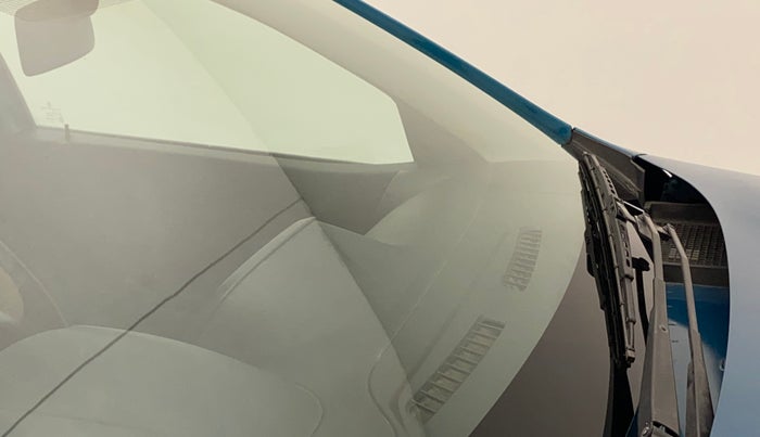 2020 Renault Kwid RXL, Petrol, Manual, 71,445 km, Front windshield - Minor spot on windshield