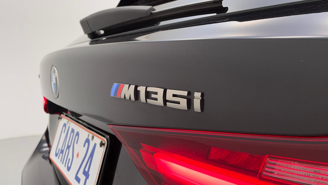 Badge (Boot Right Side)