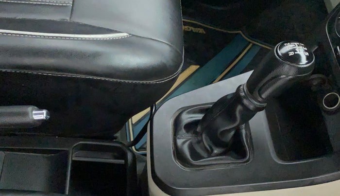 2019 Maruti New Wagon-R ZXI 1.2, Petrol, Manual, 96,908 km, Gear Lever