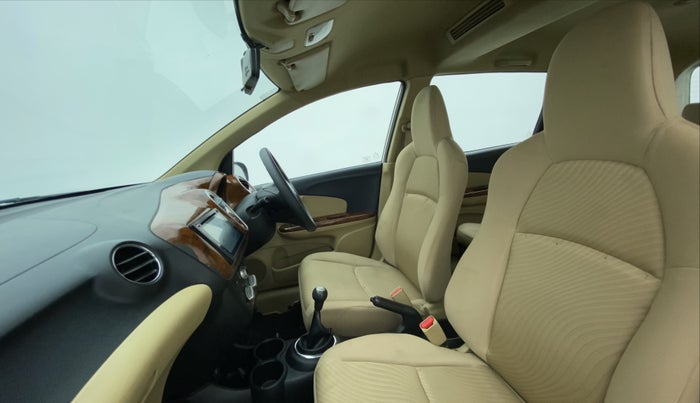 2015 Honda Mobilio 1.5 V I DTEC, Diesel, Manual, 9,69,664 km, Right Side Front Door Cabin View