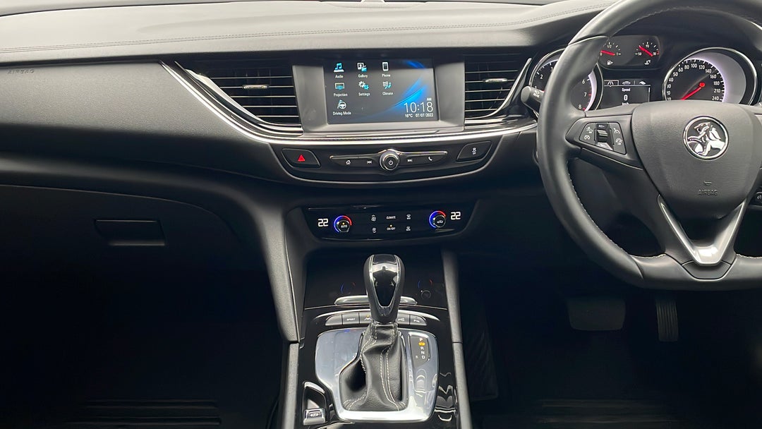 2019 Holden Commodore Rs, Automatic, 55631 km, Center Console