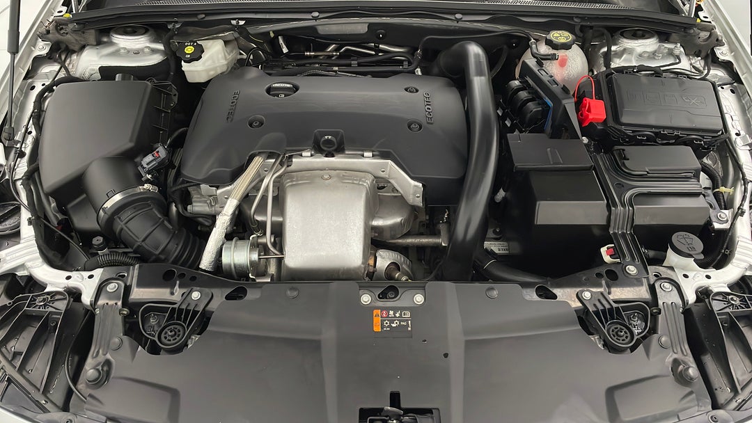 2019 Holden Commodore Rs, Automatic, 55631 km, Open Bonnet (Engine)