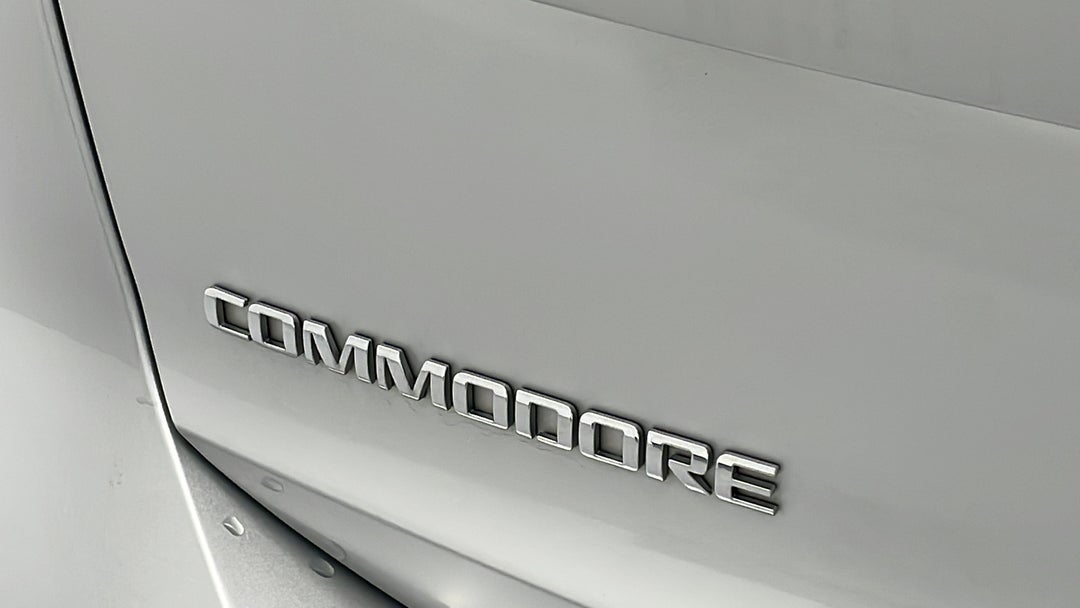 2019 Holden Commodore Rs, Automatic, 55631 km, Badge (Boot Left Side)
