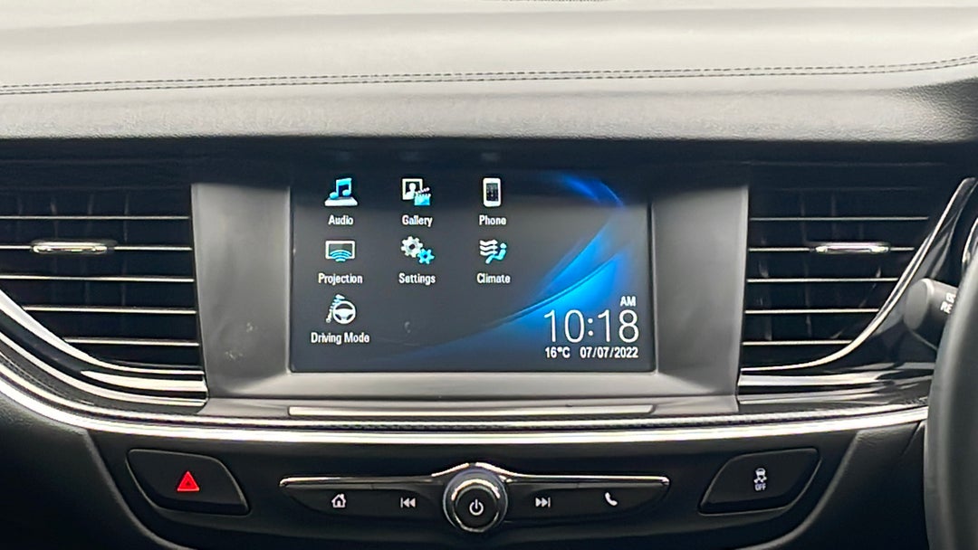 2019 Holden Commodore Rs, Automatic, 55631 km, Infotainment System