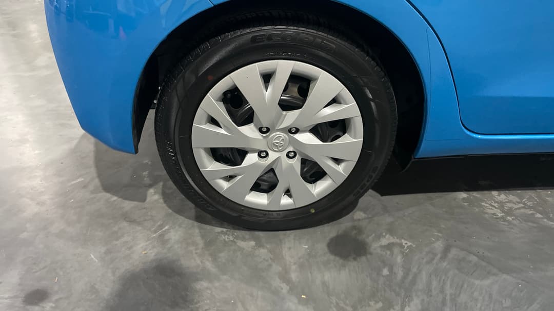 2018 Toyota Yaris Ascent, Automatic, 40721 km, Right Rear Wheel