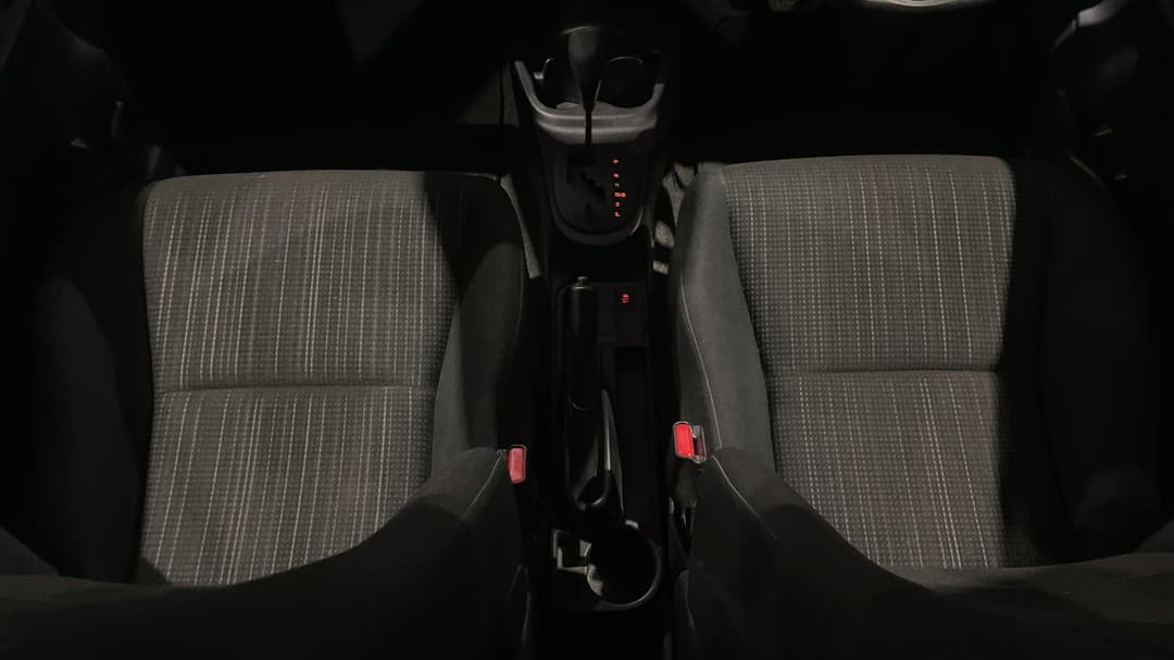 2018 Toyota Yaris Ascent, Automatic, 40721 km, Center Console