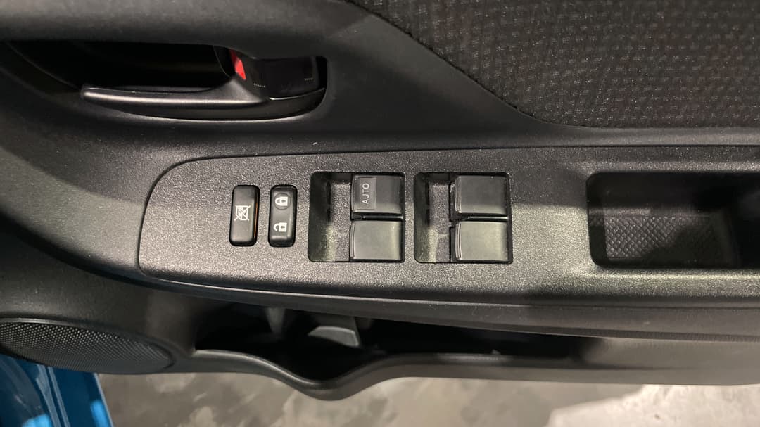 2018 Toyota Yaris Ascent, Automatic, 40721 km, Drivers Side Door Panel Controls