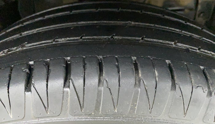 2019 Maruti Vitara Brezza ZDI, Diesel, Manual, 35,881 km, Right Front Tyre Tread