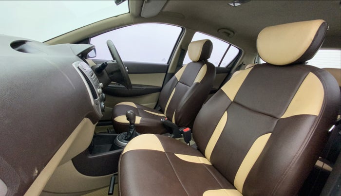 2012 Hyundai i20 MAGNA (O) 1.4 CRDI, Diesel, Manual, 1,22,055 km, Right Side Front Door Cabin