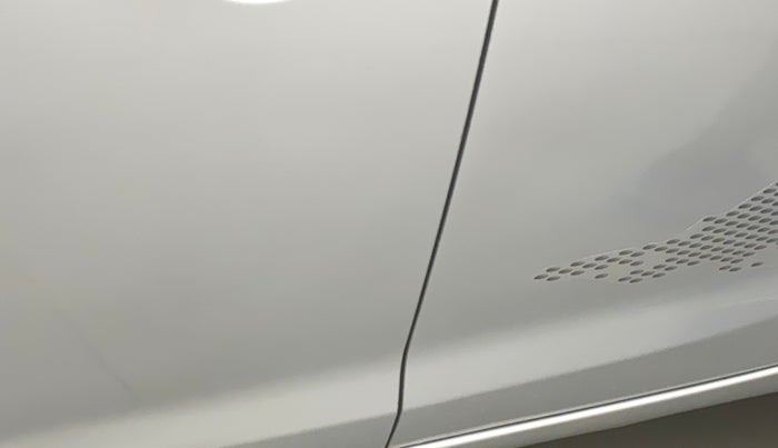 2012 Hyundai i20 MAGNA (O) 1.4 CRDI, Diesel, Manual, 1,22,055 km, Rear left door - Minor scratches