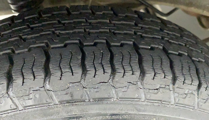 2014 Datsun Go T, Petrol, Manual, 22,272 km, Right Rear Tyre Tread