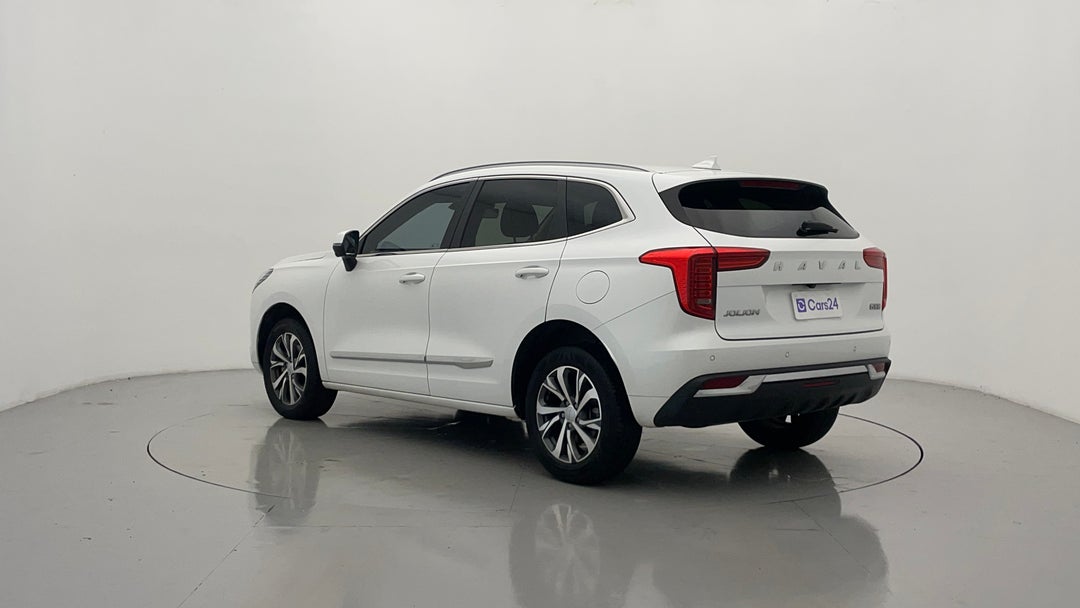 Left Back Diagonal (45- Degree) View