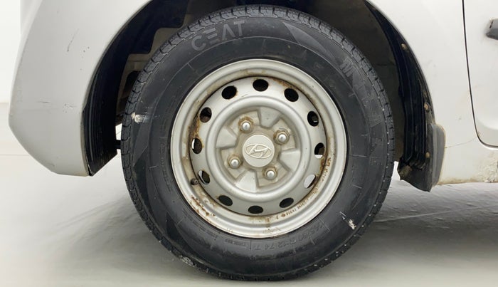 2016 Hyundai Eon ERA PLUS, Petrol, Manual, 16,854 km, Left Front Wheel