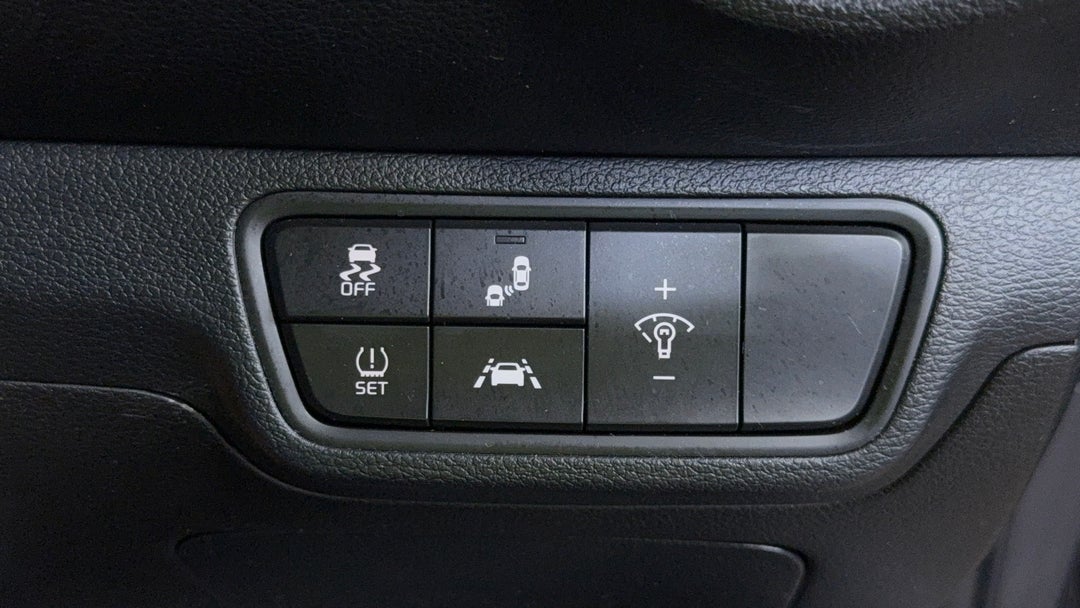 2021 Kia Cerato Sport, Automatic, 34749 km, Utility Switches/Buttons