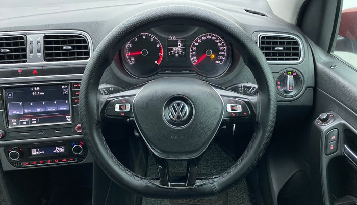2020 Volkswagen Polo HIGHLINE PLUS 1.0 TSI MT, Petrol, Manual, 27,313 km, Steering Wheel Close Up