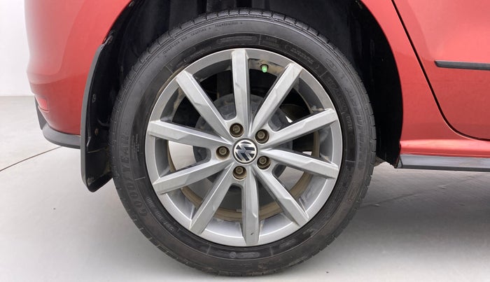 2020 Volkswagen Polo HIGHLINE PLUS 1.0 TSI MT, Petrol, Manual, 27,313 km, Right Rear Wheel