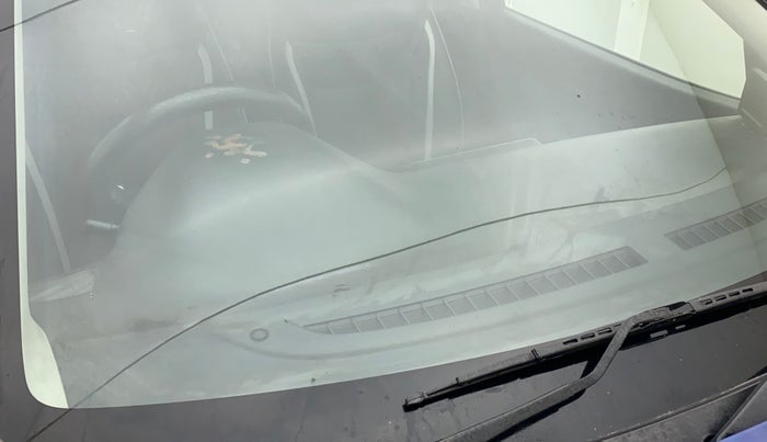 2019 Maruti Baleno ZETA PETROL 1.2, Petrol, Manual, 96,146 km, Front windshield - Minor spot on windshield