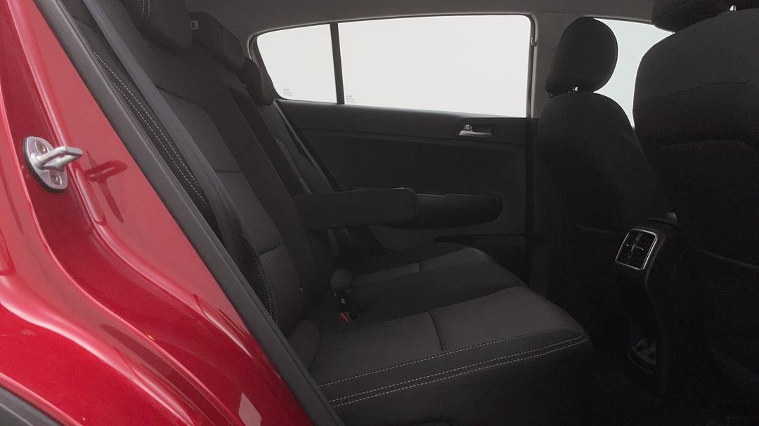 2017 Kia Sportage Si Premium (fwd), Automatic, 119222 km, Right Side Rear Door Cabin View