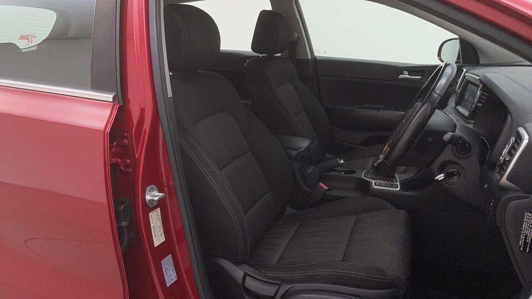 2017 Kia Sportage Si Premium (fwd), Automatic, 119222 km, Right Side Front Door Cabin View