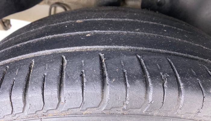 2018 Hyundai Creta SX 1.6 DIESEL, Diesel, Manual, 62,126 km, Right Rear Tyre Tread