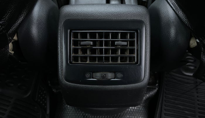 2016 Hyundai Grand i10 SPORTZ 1.2 KAPPA VTVT, Petrol, Manual, 62,920 km, Rear AC Vents