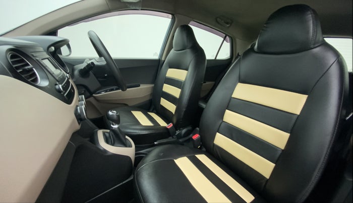 2016 Hyundai Grand i10 SPORTZ 1.2 KAPPA VTVT, Petrol, Manual, 62,920 km, Right Side Front Door Cabin