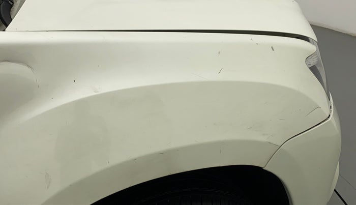 2014 Nissan Terrano XL P, Petrol, Manual, 54,533 km, Right fender - Minor scratches