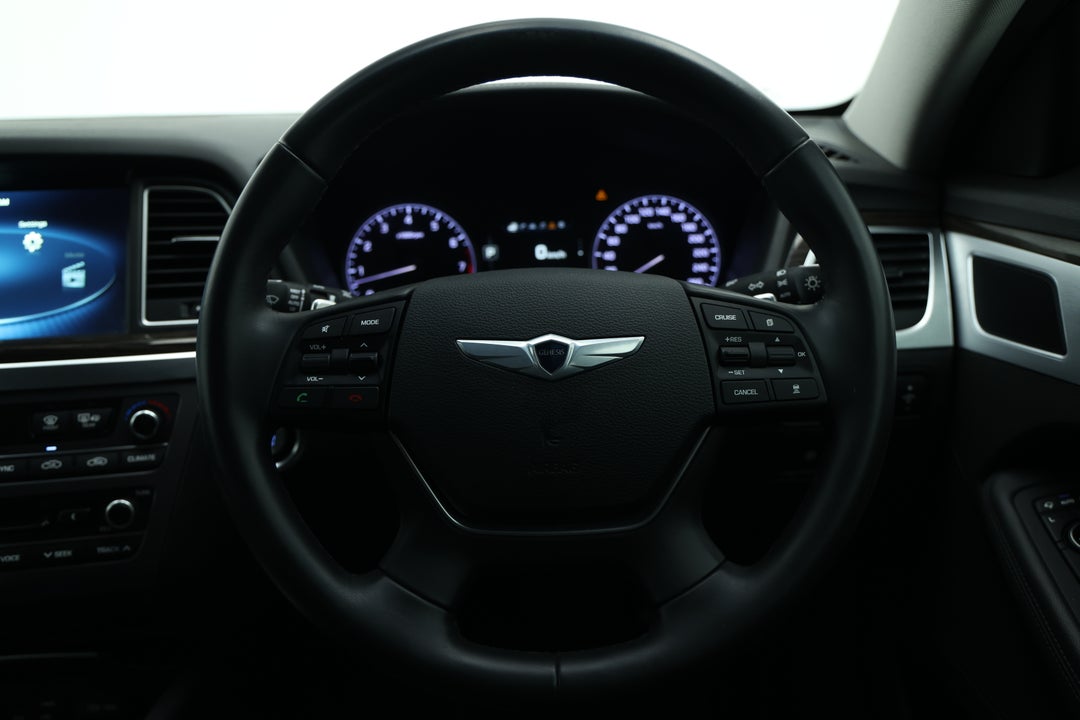 2015 Hyundai Genesis Genesis, Automatic, 117103 km, Steering Wheel Close-up
