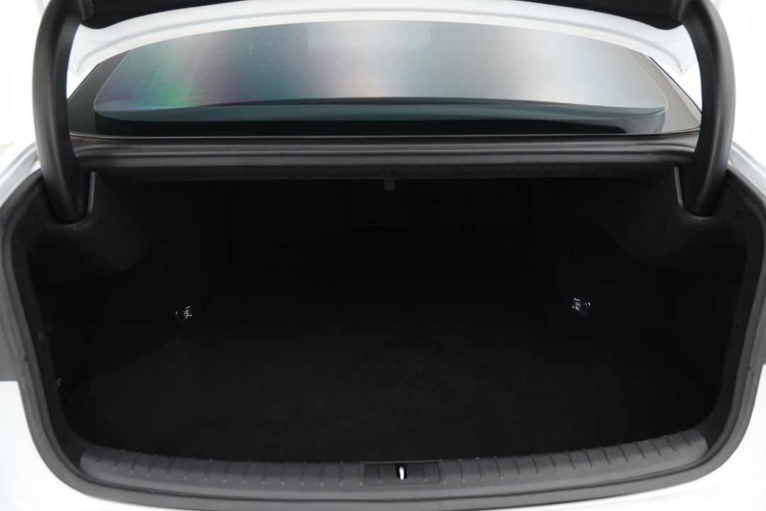 2015 Hyundai Genesis Genesis, Automatic, 117103 km, Boot Inside View