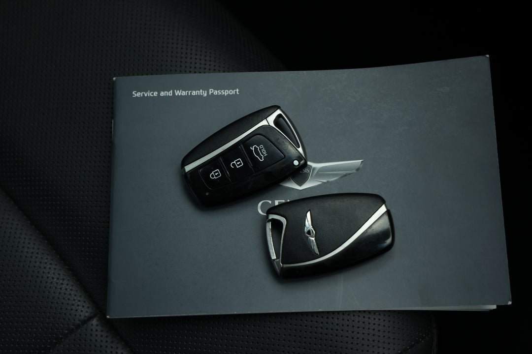 2015 Hyundai Genesis Genesis, Automatic, 117103 km, Key Close-up