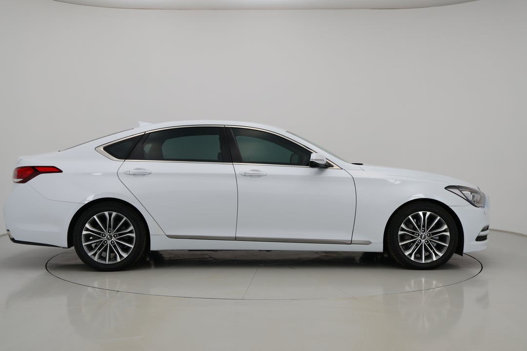 2015 Hyundai Genesis Genesis, Automatic, 117103 km, Right Side View