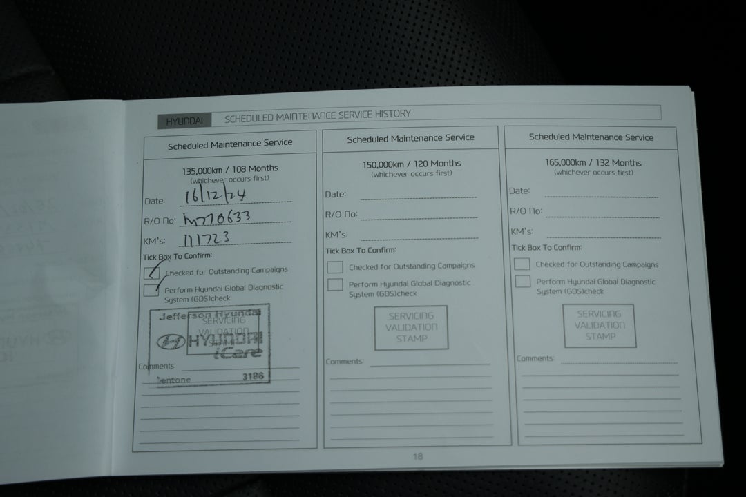 2015 Hyundai Genesis Genesis, Automatic, 117103 km, Service History