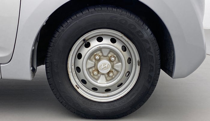 2012 Hyundai Eon D LITE PLUS, Petrol, Manual, 26,678 km, Right Front Wheel