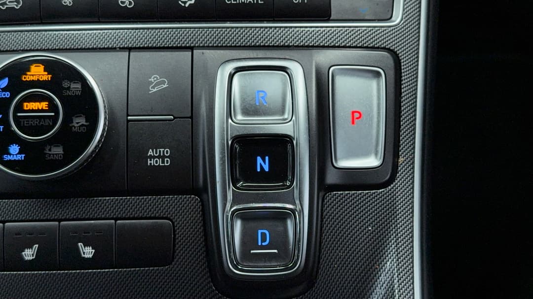 2022 Hyundai Santa Fe Elite Crdi (AWD), Automatic, 103749 km, Gear Lever 