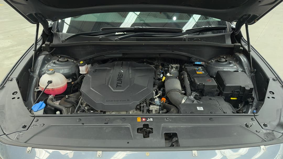2022 Hyundai Santa Fe Elite Crdi (AWD), Automatic, 103749 km, Open Bonnet (Engine)