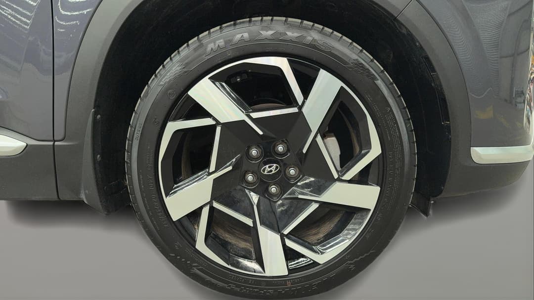 2022 Hyundai Santa Fe Elite Crdi (AWD), Automatic, 103749 km, Right Front Wheel