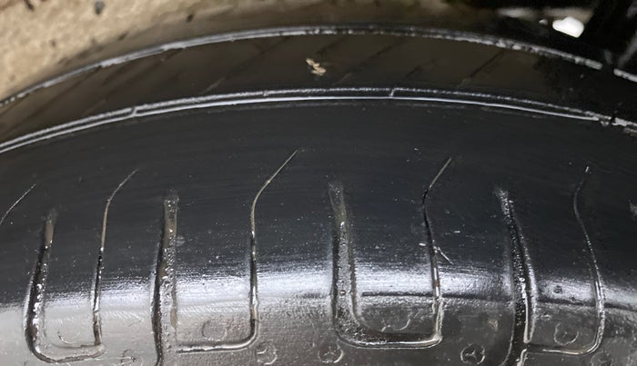 2016 Maruti Wagon R 1.0 VXI, Petrol, Manual, 57,421 km, Left Rear Tyre Tread