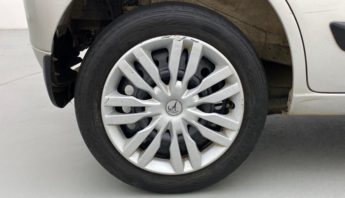 2016 Maruti Wagon R 1.0 VXI, Petrol, Manual, 57,421 km, Right Rear Wheel