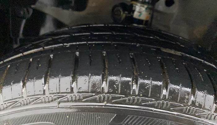 2018 Honda Brio S(O) MT, Petrol, Manual, 47,877 km, Left Front Tyre Tread