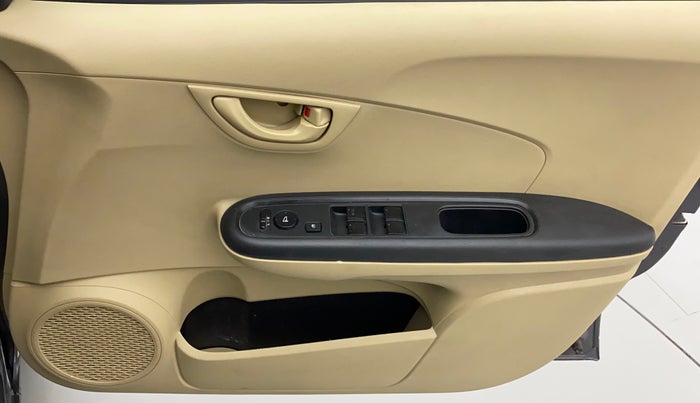 2018 Honda Brio S(O) MT, Petrol, Manual, 47,877 km, Driver Side Door Panels Control