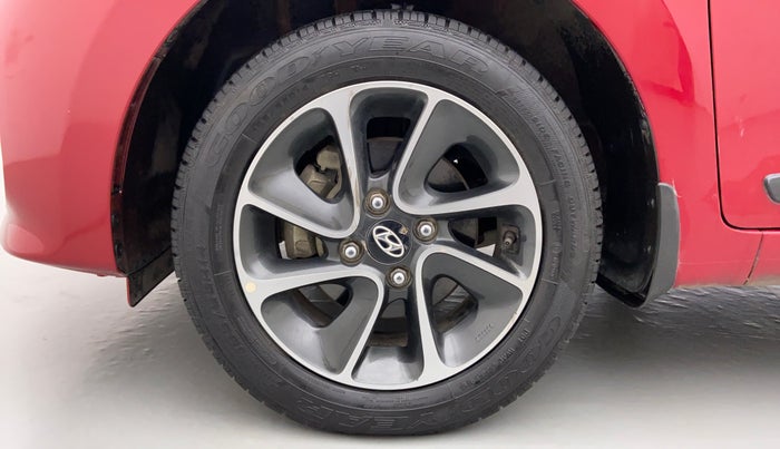 2017 Hyundai Grand i10 SPORTZ (O) 1.2 AT VTVT, Petrol, Automatic, 9,785 km, Left Front Wheel
